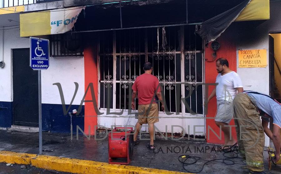 Lo pierde todo en un instante; se incendia su fonda