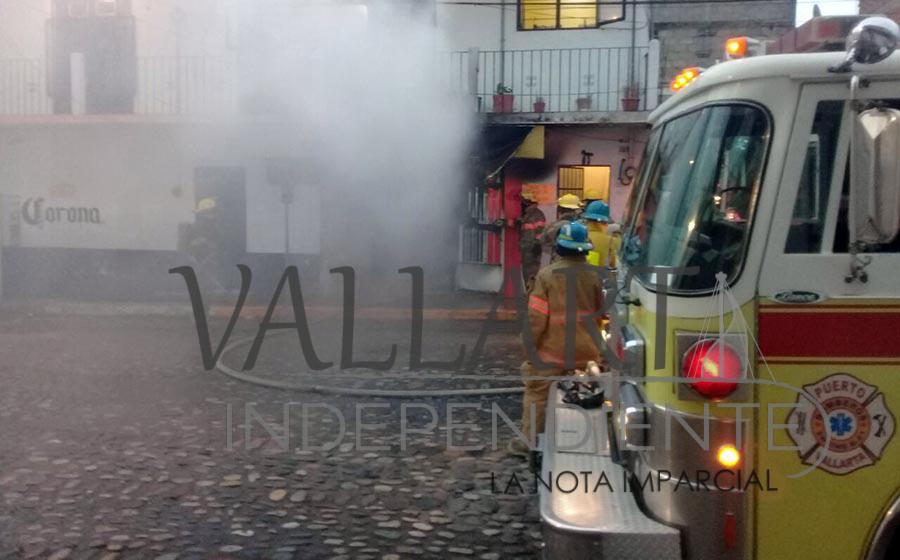 Lo pierde todo en un instante; se incendia su fonda