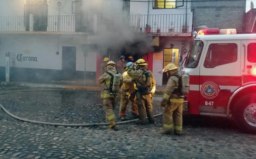Lo pierde todo en un instante; se incendia su fonda