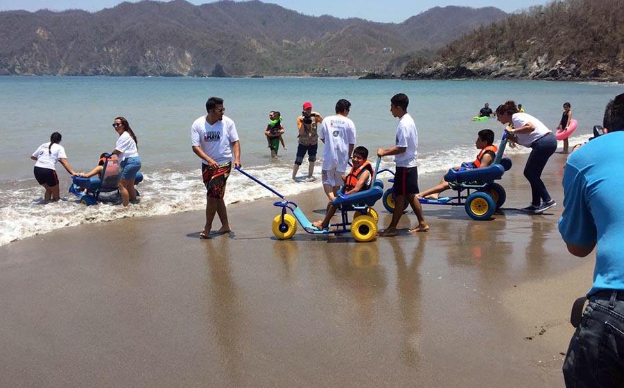 Buscarán acondicionar una playa incluyente en Puerto Vallarta