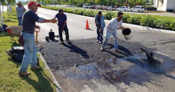 Realizan ‘bacheo emergente’ en la Medina Ascencio