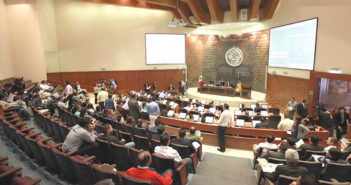 Medio congreso local se va, dejando varios pendientes