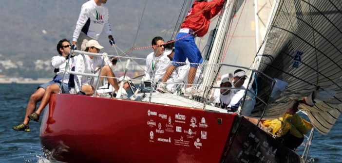 Celebra Puerto Vallarta su Centenario con semana de regatas internacionales