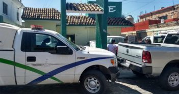Atracan oficinas de la CFE en el Pitillal