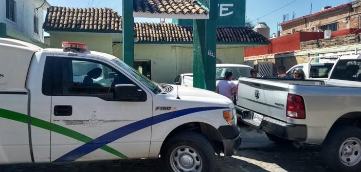 Atracan oficinas de la CFE en el Pitillal