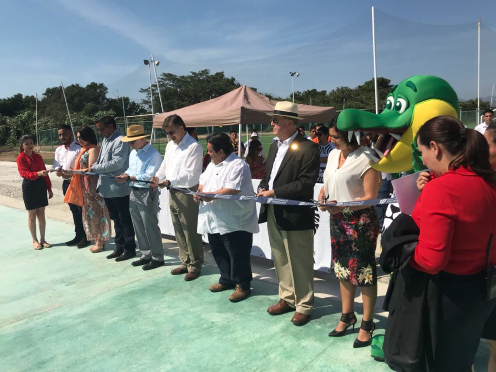 Rinde informe el rector del Centro Universitario de la Costa