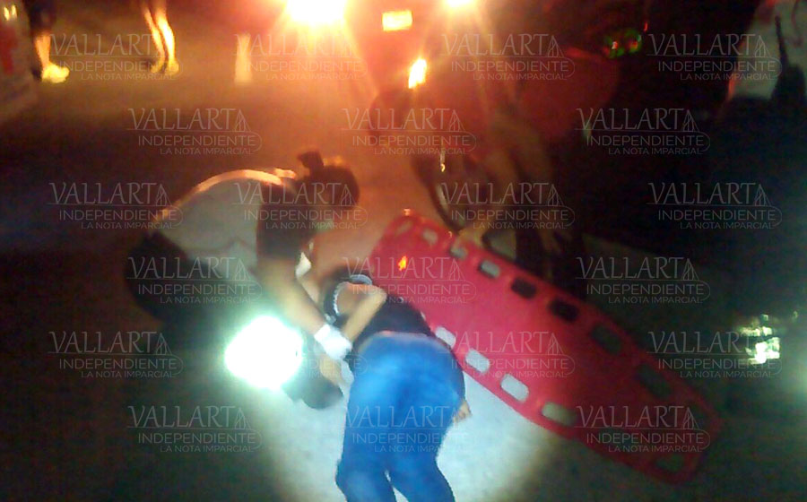 Fallece mujer tras chocar camioneta y Uber; una niña resulta también herida 4 Fallece mujer tras chocar camioneta y Uber; una niña resulta también herida