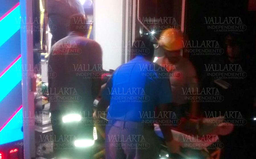 Fallece mujer tras chocar camioneta y Uber; una niña resulta también herida 7 Fallece mujer tras chocar camioneta y Uber; una niña resulta también herida