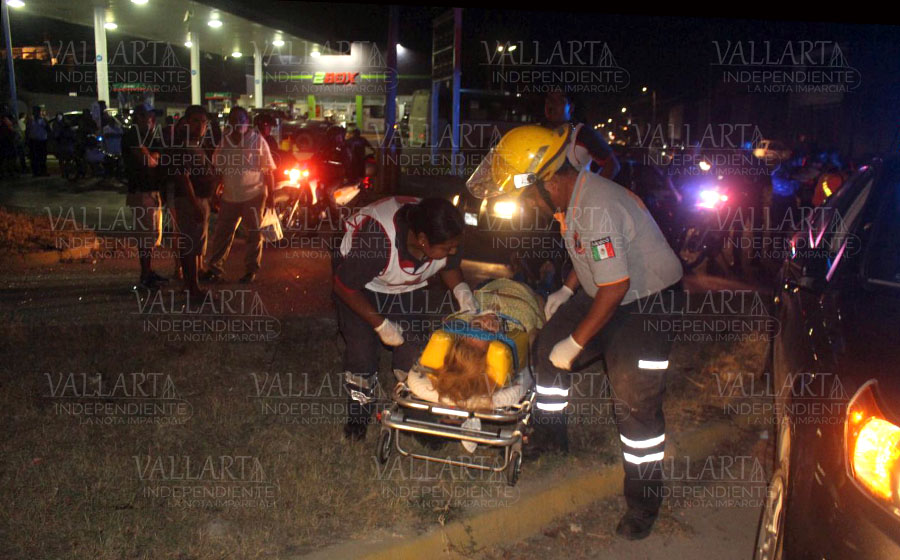 Fallece mujer tras chocar camioneta y Uber; una niña resulta también herida 8 Fallece mujer tras chocar camioneta y Uber; una niña resulta también herida