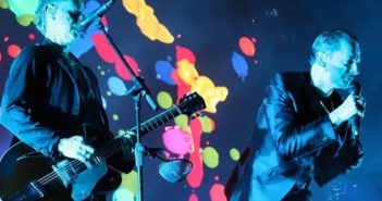 Depeche Mode contagia su espíritu a 65 mil fanáticos