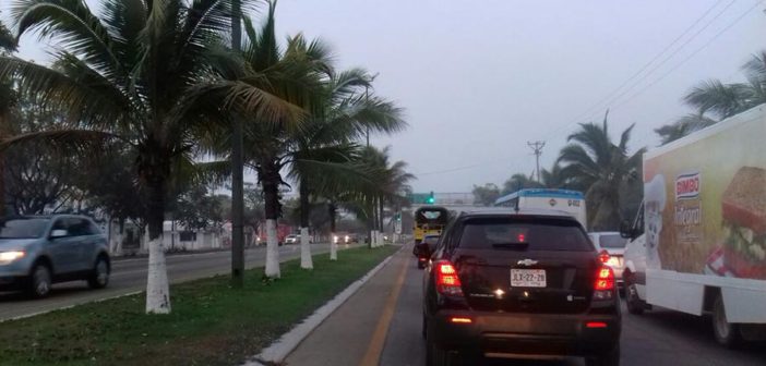 No es contaminación sino neblina la que se vio esta mañana en Puerto Vallarta