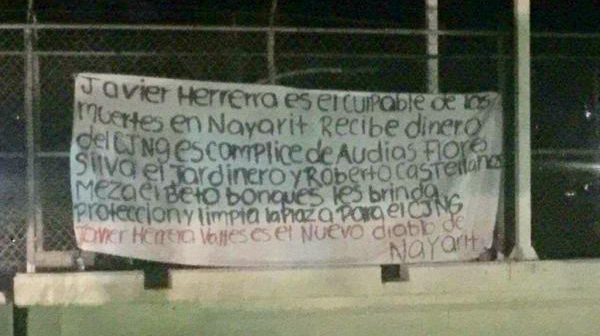 Cuelgan en Tepic "narcomantas" dirigidas al secretario de Seguridad Pública de Nayarit