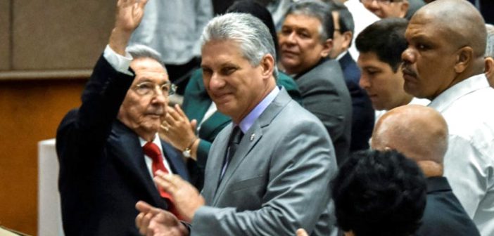 Termina la era Castro en Cuba; Raúl sede gobierno