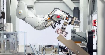 Daisy el robot de desensamblaje de Apple