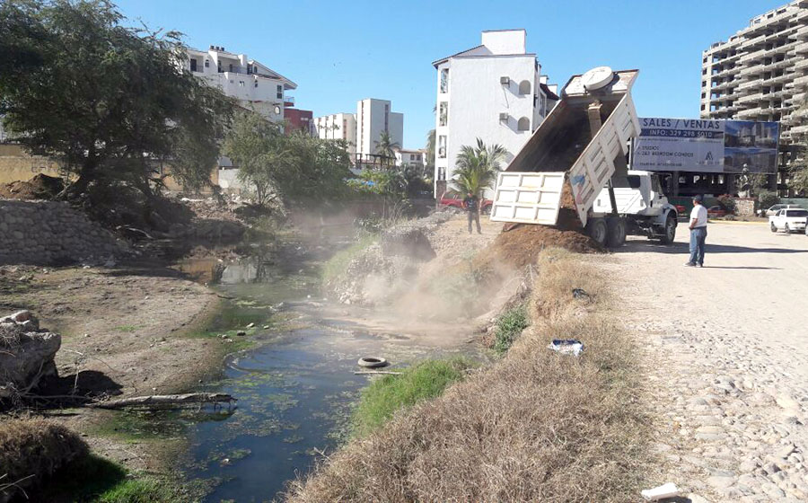 Avanza desazolve de canales y arroyos del municipio en espera de la temporada de lluvias 7 Avanza desazolve de canales y arroyos del municipio en espera de la temporada de lluvias