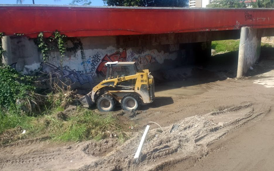 Avanza desazolve de canales y arroyos del municipio en espera de la temporada de lluvias 5 Avanza desazolve de canales y arroyos del municipio en espera de la temporada de lluvias