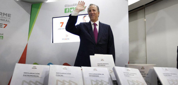 José Antonio Meade presenta declaración "7 de 7"