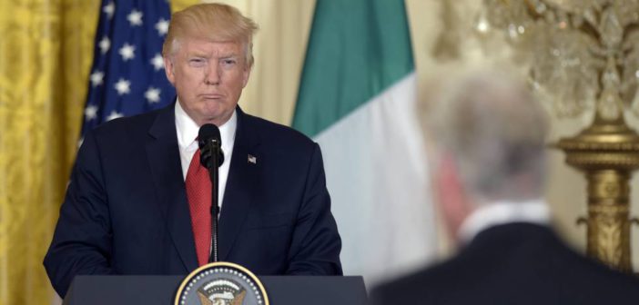 Intentan salvar acuerdo nuclear con pocas opciones, Irán y Europa