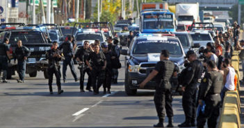 Sicarios que pretendían matar a exfiscal salieron de Puerto Vallarta