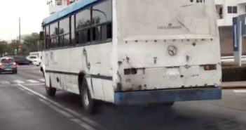 Exigen regulación a camioneros por emisión de gases contaminantes