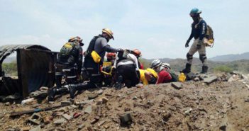 Paramédicos de Vallarta y Badeba participan en curso de rescate