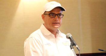 Se contradice Abarca y comienza a golpear a sus adversarios