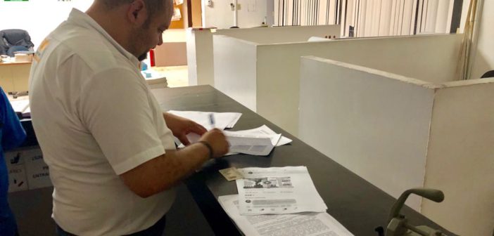 Acusa Mochilas guerra sucia en su contra, ya presentó denuncia