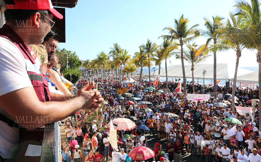 Visita Andrés Manuel López Obrador Puerto Vallarta (fotogalería)