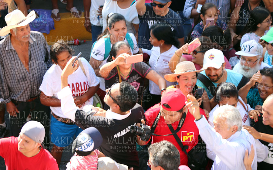 Visita Andrés Manuel López Obrador Puerto Vallarta (fotogalería)