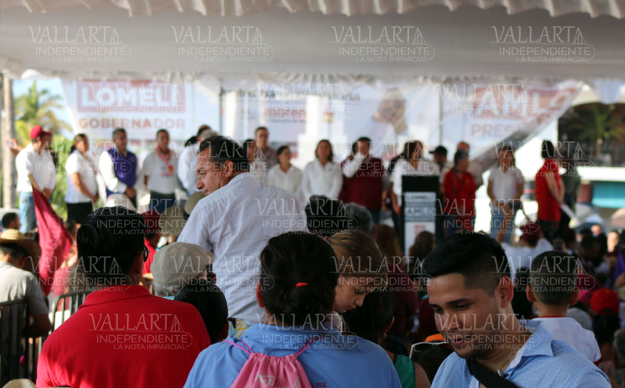 Visita Andrés Manuel López Obrador Puerto Vallarta (fotogalería)
