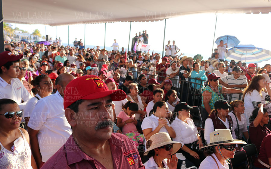 Visita Andrés Manuel López Obrador Puerto Vallarta (fotogalería)