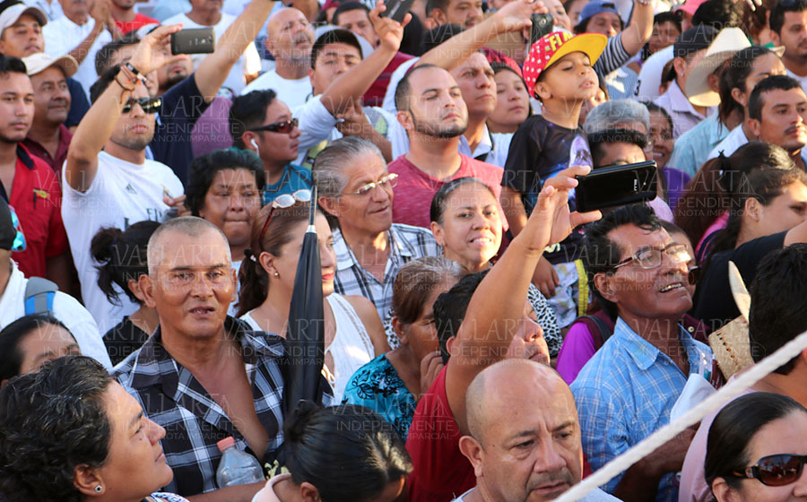 Visita Andrés Manuel López Obrador Puerto Vallarta (fotogalería)