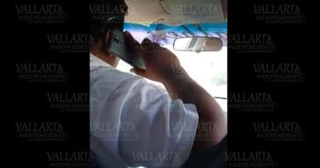 Denuncian a taxista que llamaba al volante por la Medina Ascencio