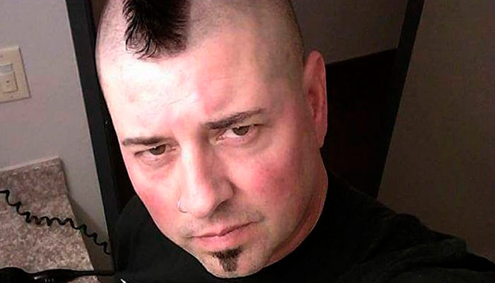 Famoso cantante de Alabama se oferta para dispararle a indocumentados