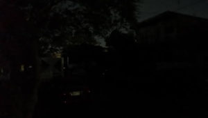 ¡A oscuras!, vecinos de El Calvario viven en la penumbra 1 ¡A oscuras!, vecinos de El Calvario viven en la penumbra