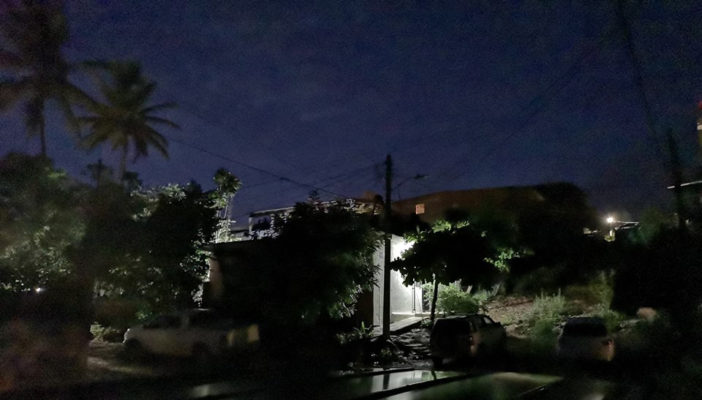 ¡A oscuras!, vecinos de El Calvario viven en la penumbra