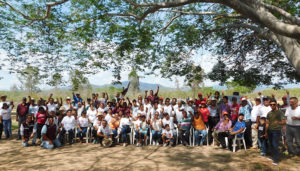 Laurel Carrillo recibe el apoyo de la delegación Las Palmas 2 Laurel Carrillo recibe el apoyo de la delegación Las Palmas