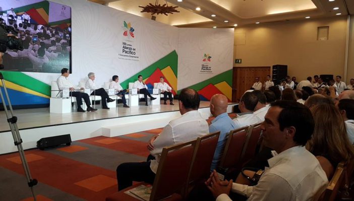 Clausura EPN el V Encuentro Empresarial de la Alianza del Pacífico