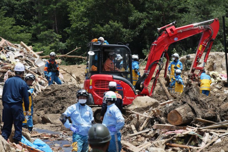 112 muertos y 80 desaparecidos tras torrenciales lluvias en Japón