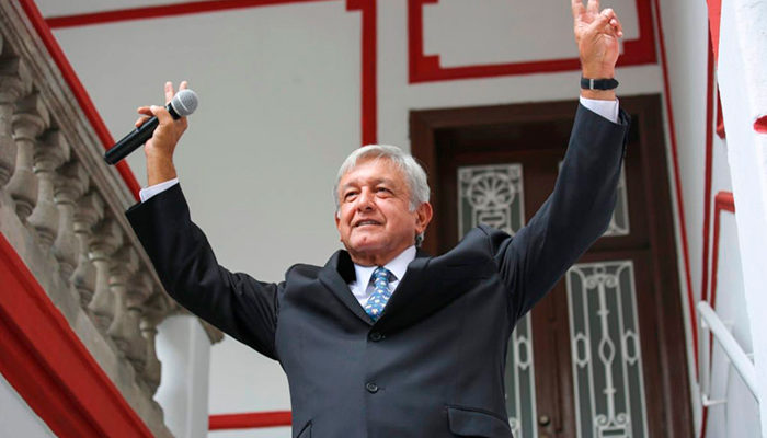 Tras 38 días de la elección, AMLO por fin recibirá su constancia de mayoría