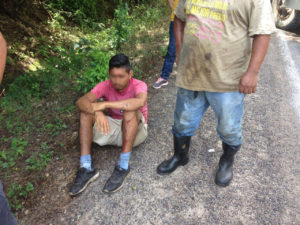 Camión recolector de basura pierde el control en Carretera 544 2 Camión recolector de basura pierde el control en Carretera 544