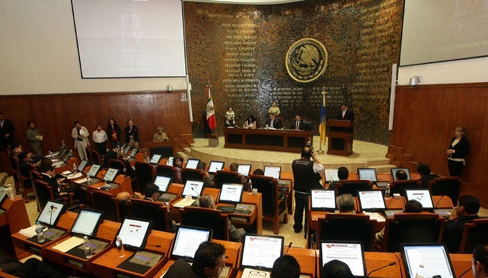 Aseguran diputados de MC que no avalarán aumento de sueldo