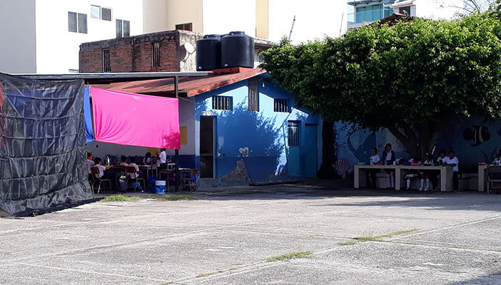 A partir de esta semana instalarían aulas portátiles en la ‘Manuel López Cotilla’