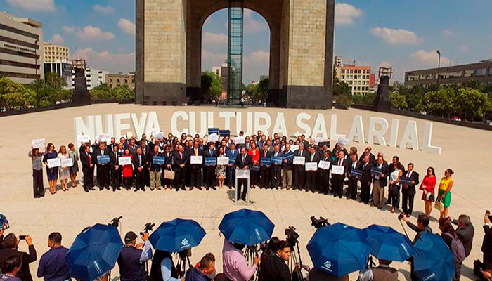Coparmex buscará tener un acuerdo con AMLO para elevar el salario mínimo