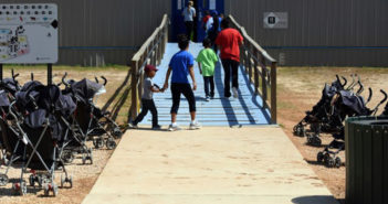 Un menor fallece tras haber estado en detención migratoria