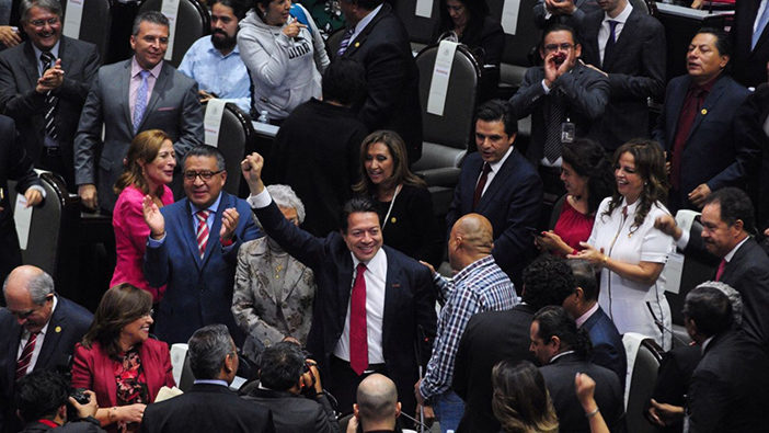 Morena no bajará sueldo a los nuevos diputados