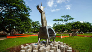 Puerto Vallarta cuenta con cinco esculturas más en su acervo público 2 Puerto Vallarta cuenta con cinco esculturas más en su acervo público