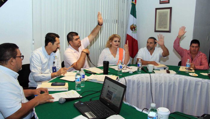 Antes de irse, ediles otorgan 65 nuevos permisos de venta de alcohol