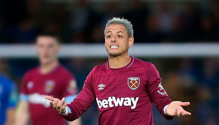 Chicharito se perderá el duelo ante Chelsea pues aun sigue enfermo