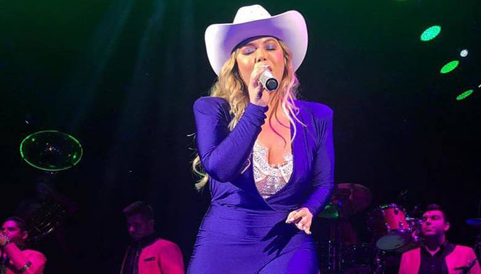 Hospitalizan a Chiquis Rivera de emergencia poco antes de presentación